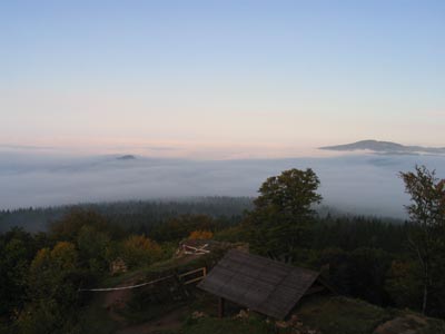 Tábor a Bradlec z Kumburku