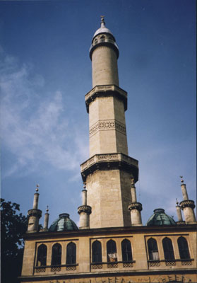 Lednický minaret zespoda